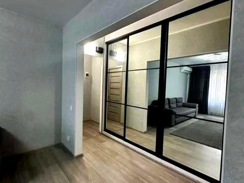 квартира за адресою Київ, Микільсько-Слобідська вул., 4