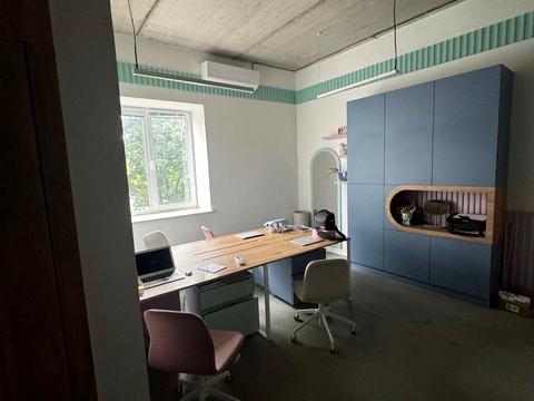 комерційна за адресою Промислова вул., 21