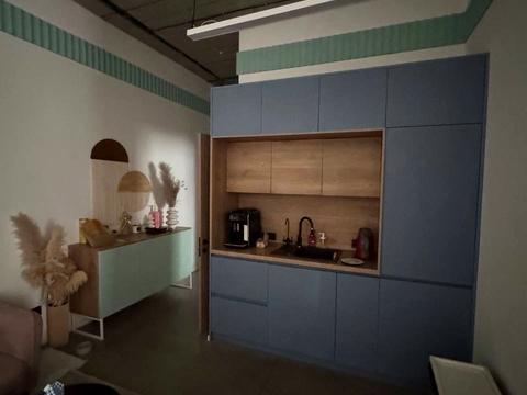 комерційна за адресою Промислова вул., 21