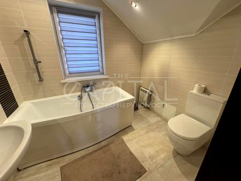 будинок за адресою Жовтнева вул.