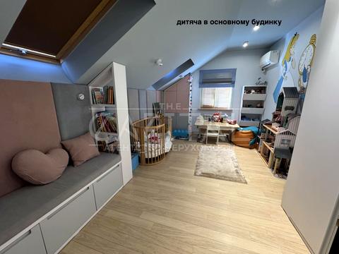 будинок за адресою Жовтнева вул.