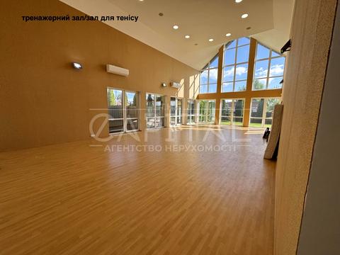 будинок за адресою Жовтнева вул.