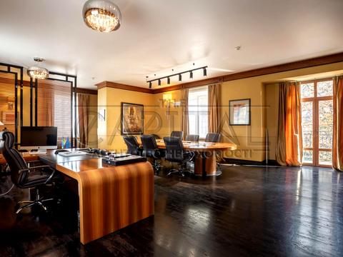 комерційна за адресою Київ, Жилянська вул., 97-А