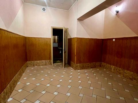 комерційна за адресою Лемківська вул., 8