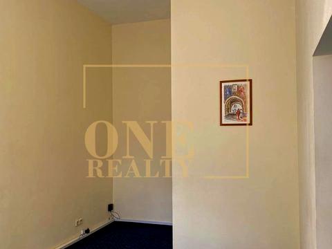 комерційна за адресою Богдана Хмельницького вул., 42