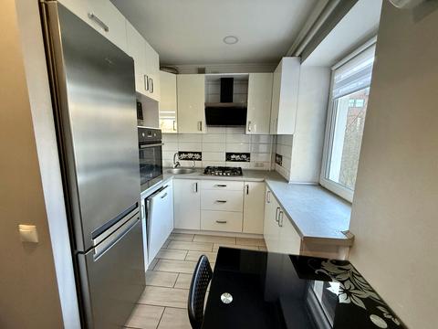 квартира за адресою Угорська вул., 27