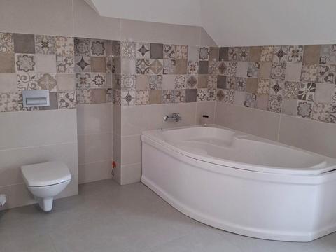 будинок за адресою Степана Бандери, 56