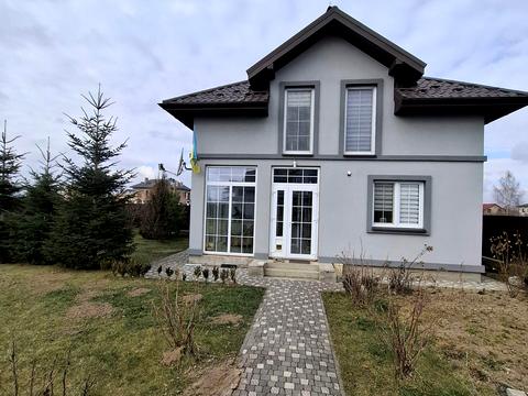 будинок за адресою Степана Бандери, 56