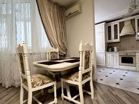 квартира за адресою Василя Симоненка вул., 5