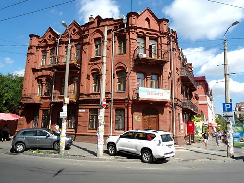 коммерческая по адресу Глинки, 16