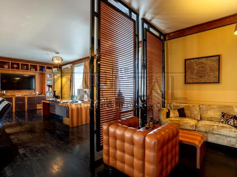 комерційна за адресою Київ, Жилянська вул., 97