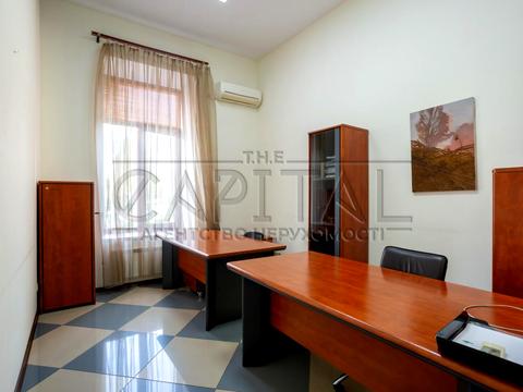 комерційна за адресою Київ, Жилянська вул., 97