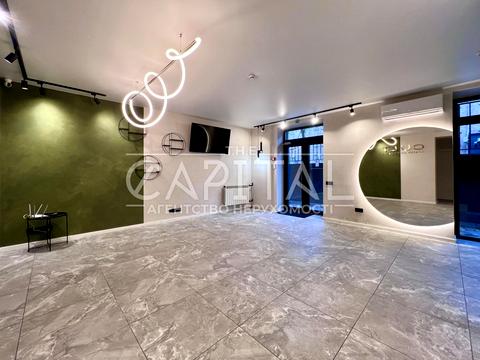 комерційна за адресою Князів Острозьких вул. (Московська), 41/8