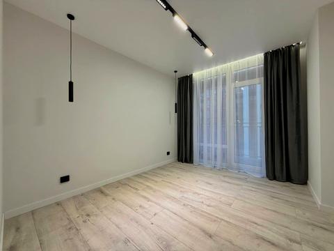 квартира за адресою Романа Левицького вул., 4