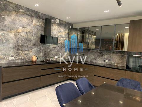 будинок за адресою Товарна вул., 24-Б