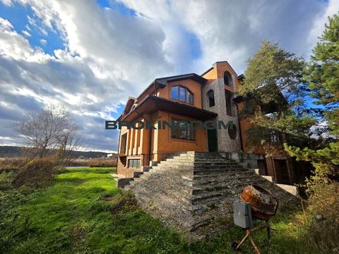 будинок за адресою с. Підгірці, Новообухівське шосе