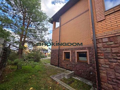 будинок за адресою с. Підгірці, Новообухівське шосе