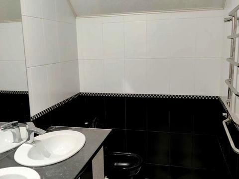 будинок за адресою Вишнева вул.