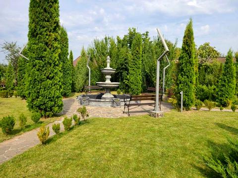 будинок за адресою Вишнева вул.