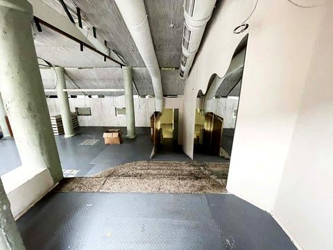 комерційна за адресою Сталеварів вул., 30