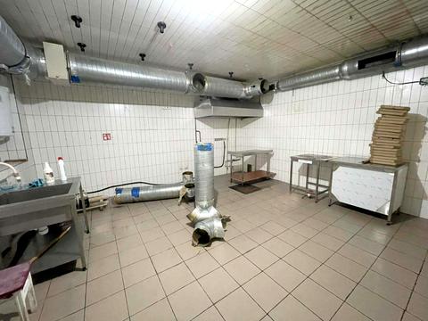 комерційна за адресою Сталеварів вул., 30