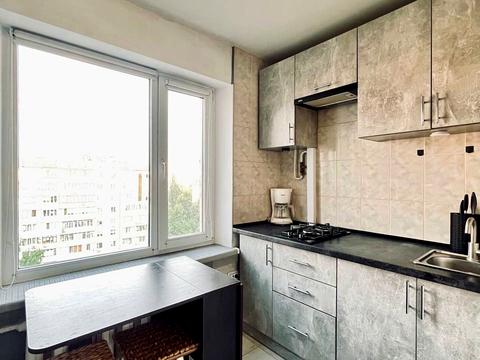 квартира за адресою Олександра Махова вул. (Жолудєва), 8-А