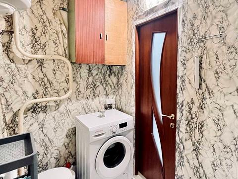 квартира за адресою Олександра Махова вул. (Жолудєва), 8-А