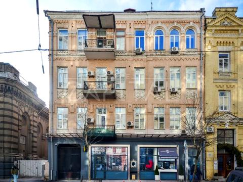 комерційна за адресою Ярославів Вал вул., 7