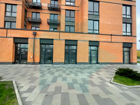 комерційна за адресою Аржанова, 1