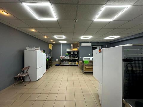 комерційна за адресою Ольги Кисілевської вул., 32