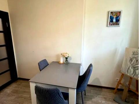 квартира за адресою Академіка Заболотного вул., 15-Б