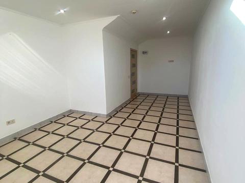 комерційна за адресою Личаківська вул. (), 185