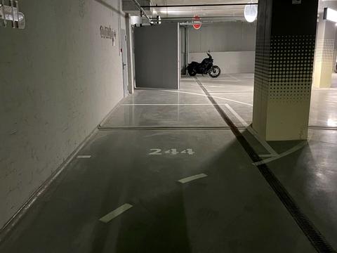 паркомісце за адресою Берестейський просп. (Перемоги), 42а