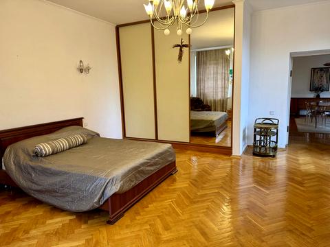 квартира по адресу Бехтеревский пер., 14