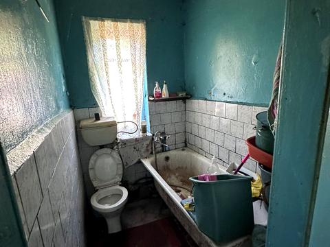 будинок за адресою Олександра Довженка вул. (Ленінградська), 45