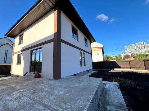 будинок за адресою Квітнева вул.