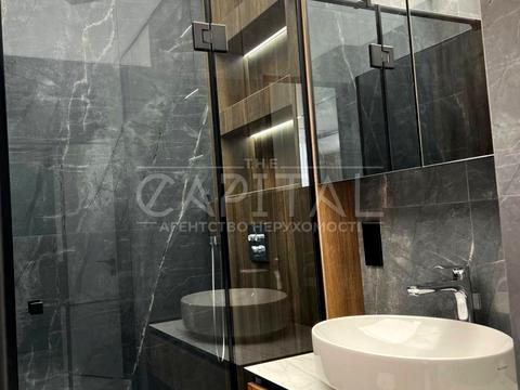 квартира за адресою Салютна вул., 2-Б