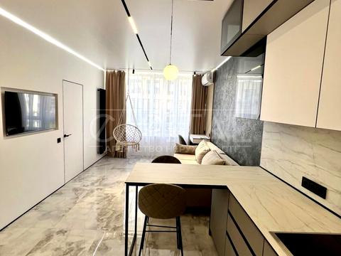 квартира за адресою Салютна вул., 2-Б