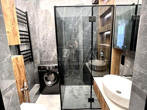 квартира за адресою Салютна вул., 2-Б