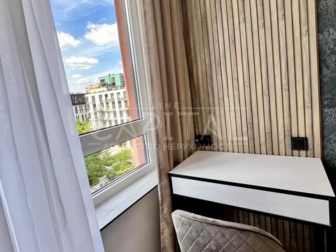 квартира за адресою Салютна вул., 2-Б