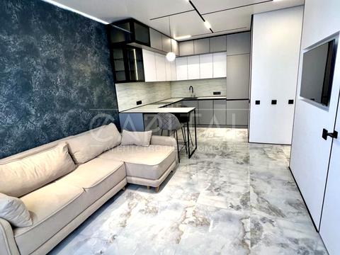 квартира за адресою Салютна вул., 2-Б