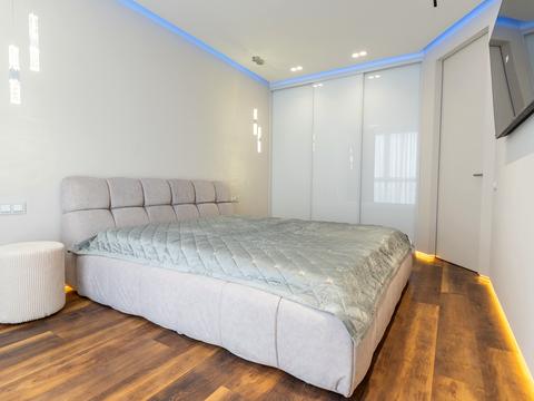 квартира за адресою Дніпровська набережна вул., 17-К