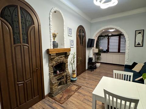 квартира за адресою Межигірська вул., 19