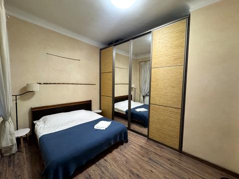 квартира за адресою Межигірська вул., 19