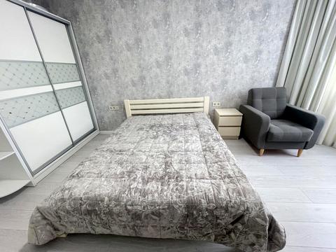 квартира по адресу Молодіжна, 5