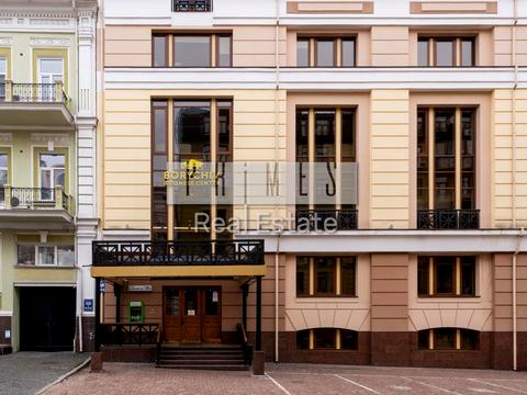 комерційна за адресою Боричів Тік вул., 38В