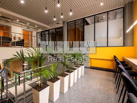 комерційна за адресою Боричів Тік вул., 38В