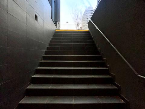 коммерческая по адресу Олександра Олеся ул., 19