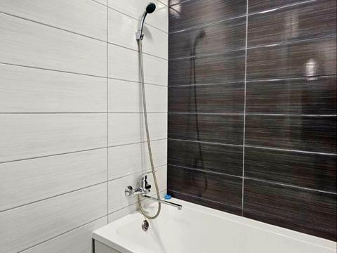 квартира за адресою Наддніпрянський просп. (50 років СРСР), 11