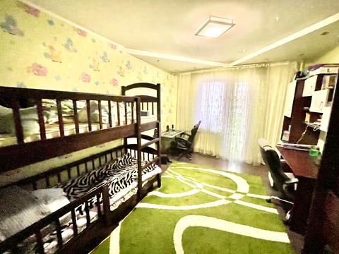 квартира за адресою Академіка Корольова просп., 12